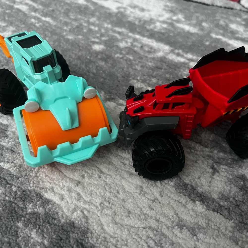 Hotwheels Dirt Squad Construction Monster Trucks!